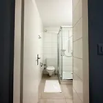 Hre Апартаменты *
